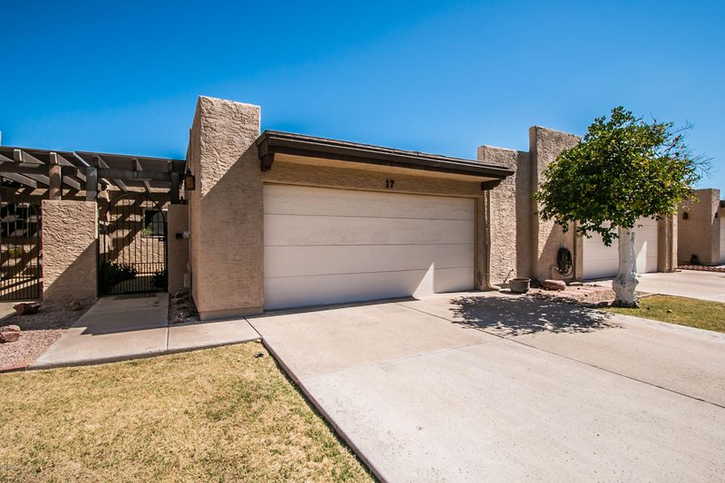 3345 E University Dr #17, Mesa, AZ 85213
