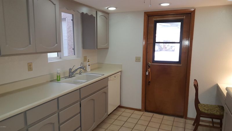 3345 E University Dr #7, Mesa, AZ 85213