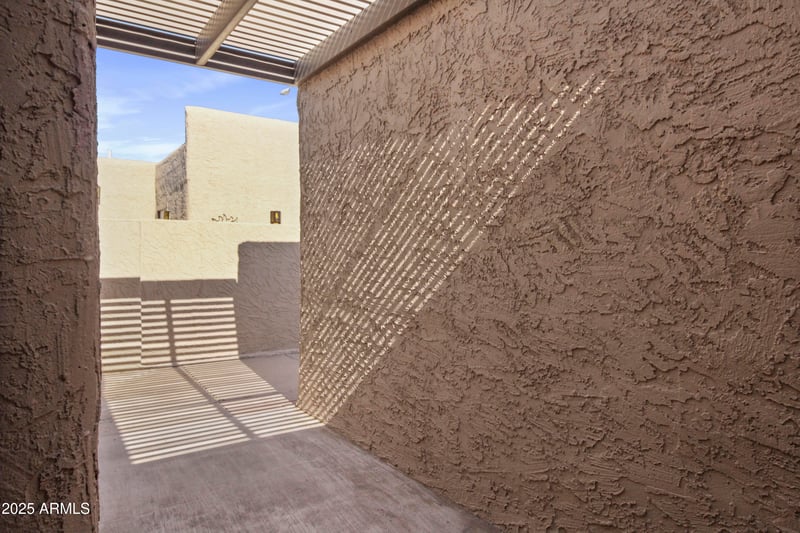 3345 University Dr #2, Mesa, AZ 85213