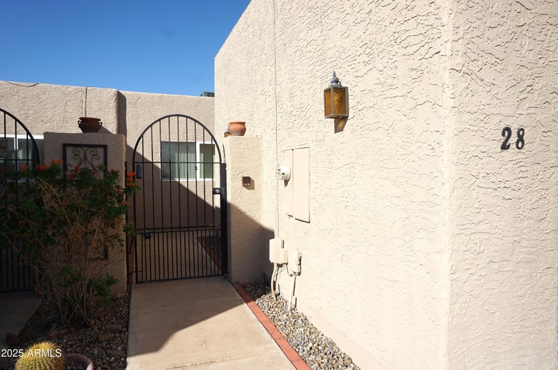 3345 University Dr #28, Mesa, AZ 85213