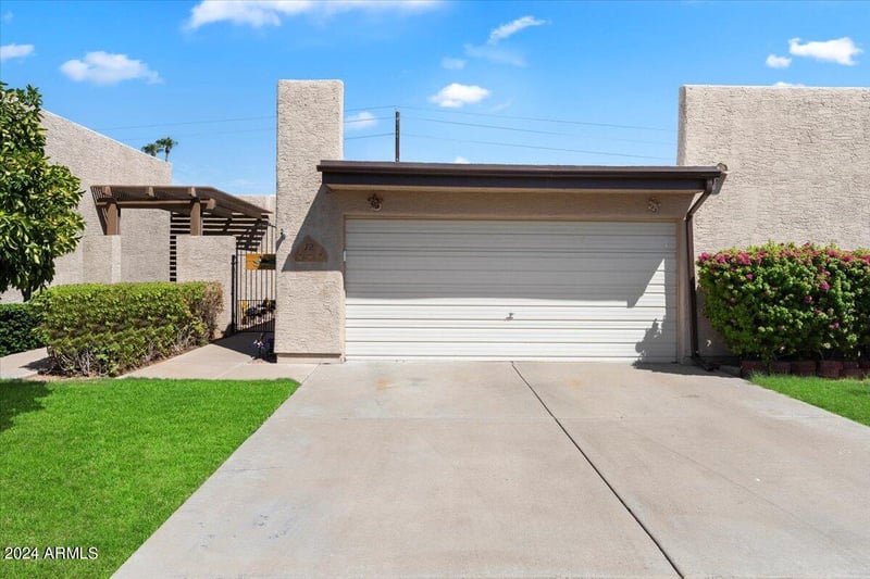 3345 University Dr #72, Mesa, AZ 85213