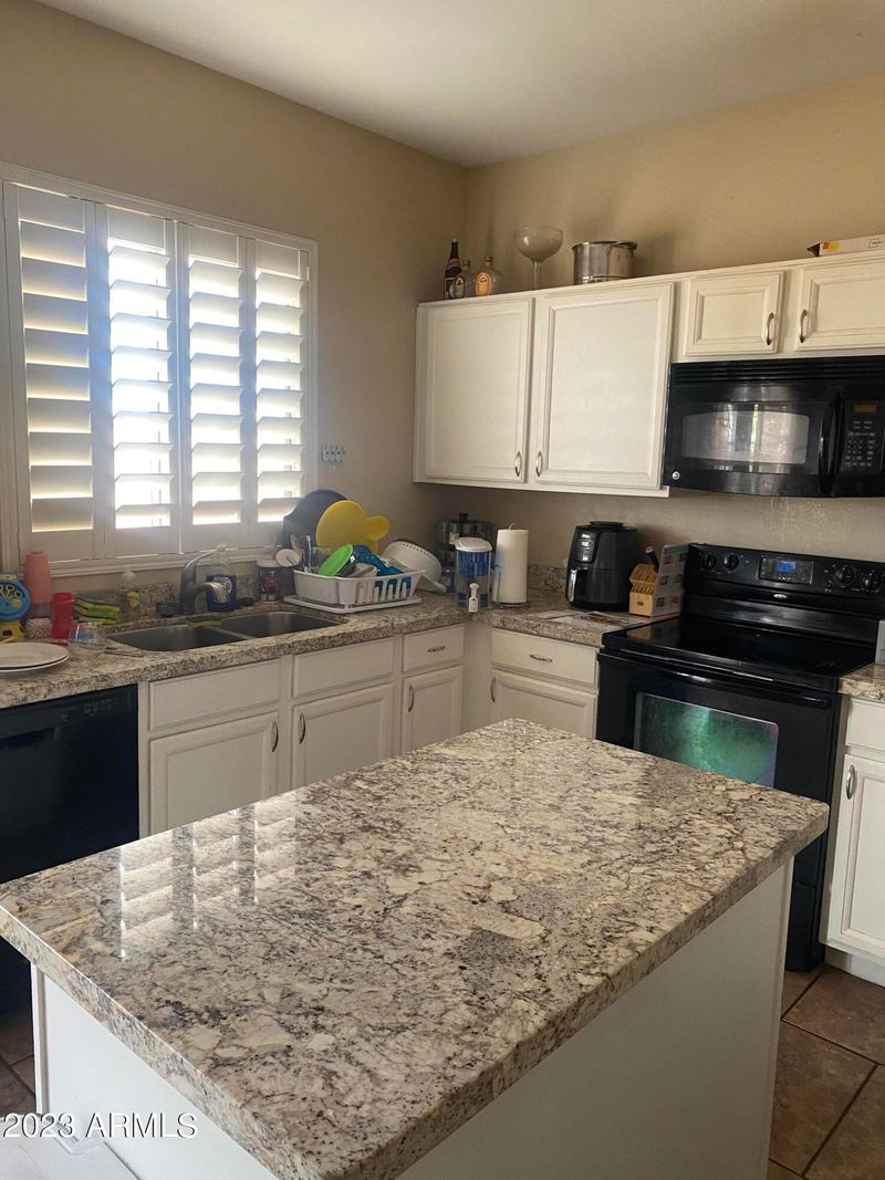 3348 S Warner Dr, Apache Junction, AZ 85120