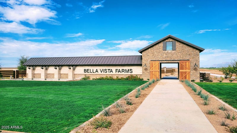 3348 Valleyhigh Trl, San Tan Valley, AZ 85143