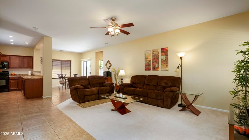 33480 Sandstone Dr, San Tan Valley, AZ 85143