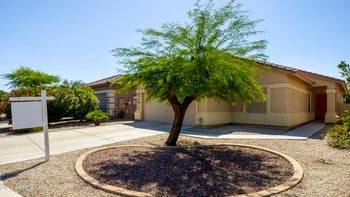 33480 Sandstone Dr, San Tan Valley, AZ 85143