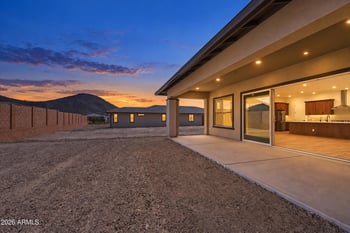 33481 N Chevelon Dr, Peoria, AZ 85383