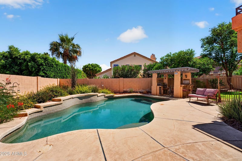 3349 E Amberwood Dr, Phoenix, AZ 85048