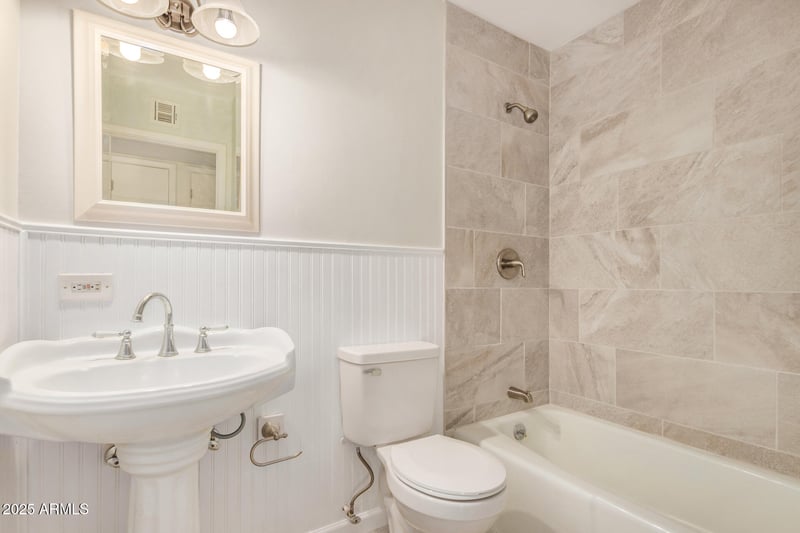 3349 Surrey Ave, Phoenix, AZ 85029