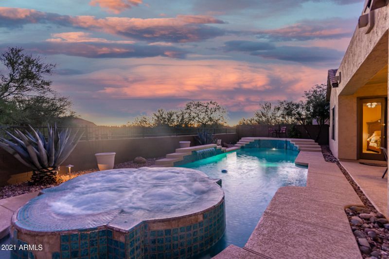 3349 W Links Dr, Phoenix, AZ 85086