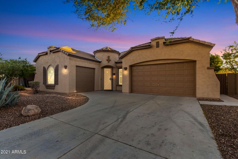 3349 W Links Dr, Phoenix, AZ 85086