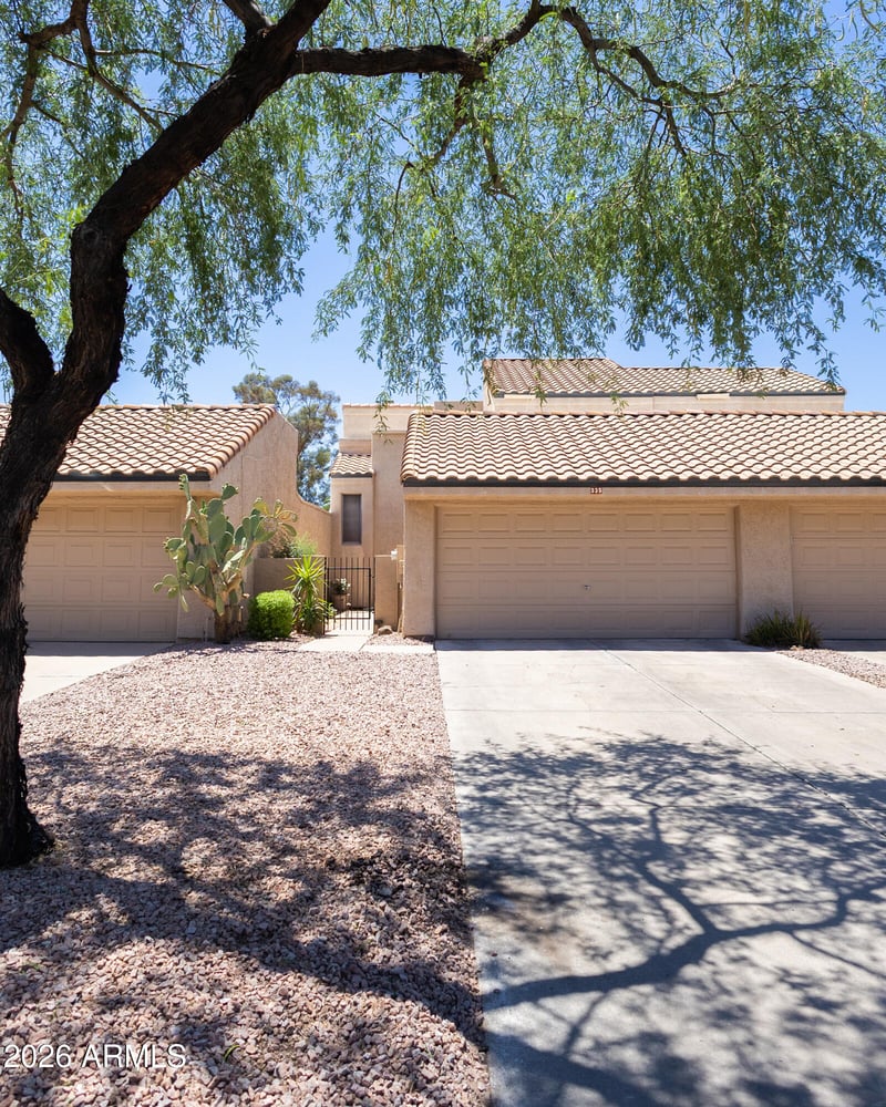 335 E Bluebell Ln, Tempe, AZ 85288