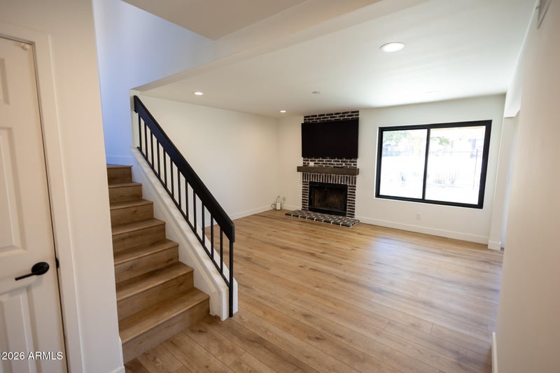 335 E Bluebell Ln, Tempe, AZ 85288