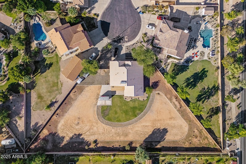 335 Red Rock St, Gilbert, AZ 85296