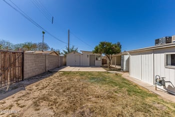 335 Vineyard Rd, Phoenix, AZ 85041