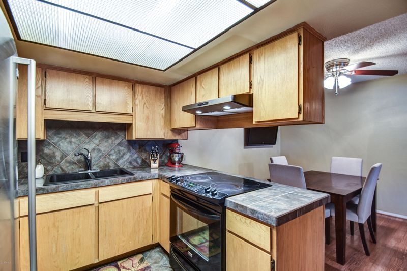 335 W Pebble Beach Dr, Tempe, AZ 85282