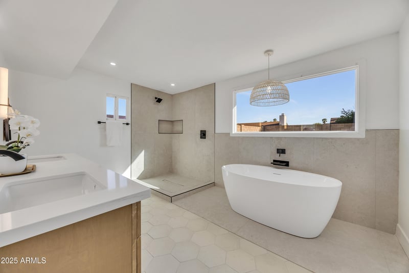 335 Wescott Dr, Phoenix, AZ 85027
