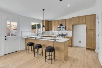 335 Wescott Dr, Phoenix, AZ 85027