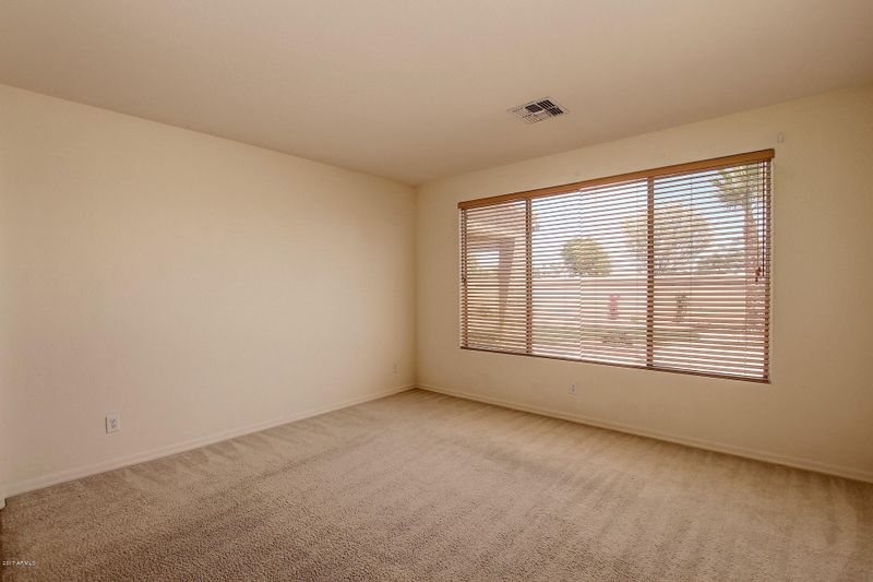 3350 E Horseshoe Dr, Chandler, AZ 85249