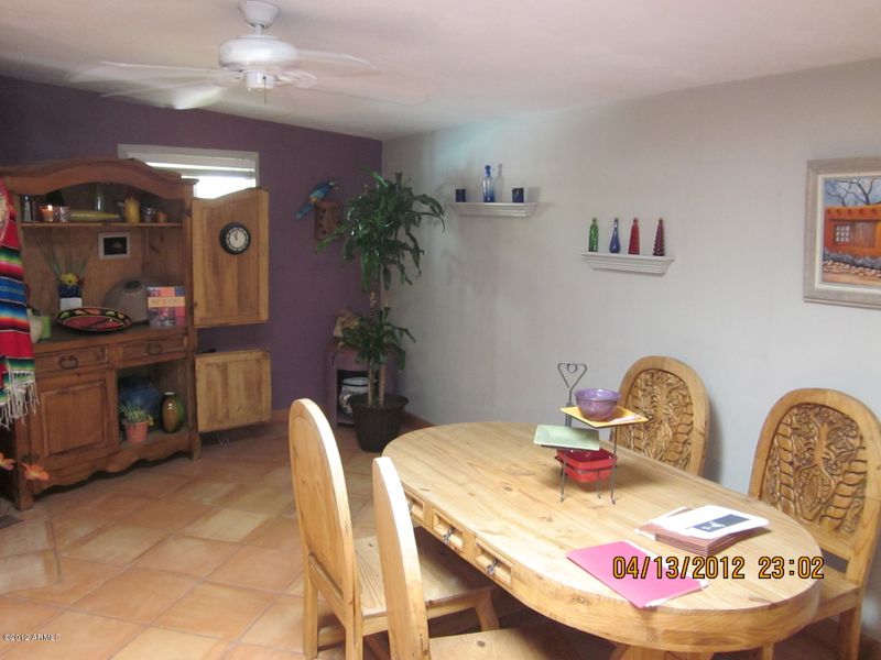 3350 E Shangri La Rd, Phoenix, AZ 85028