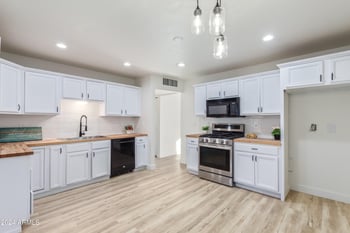 3350 Wethersfield Rd, Phoenix, AZ 85029