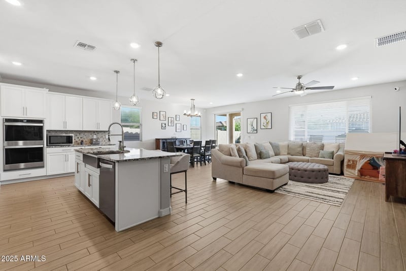 3351 Dunbar Dr, Phoenix, AZ 85041