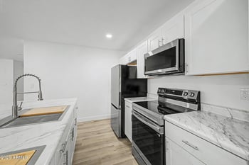 3351 Paradise Dr, Phoenix, AZ 85029