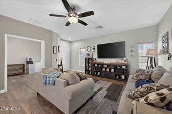 33513 26th Ave, Phoenix, AZ 85085