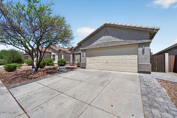 33513 26th Ave, Phoenix, AZ 85085