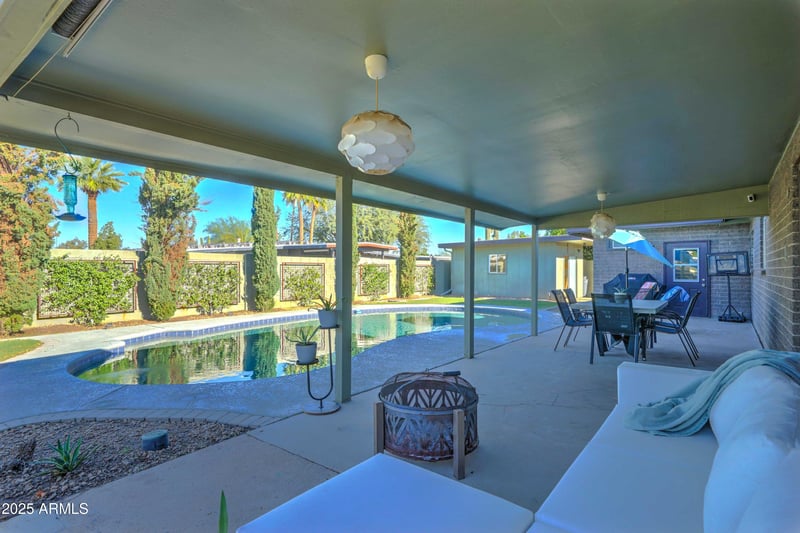 3352 Mescal St, Phoenix, AZ 85028