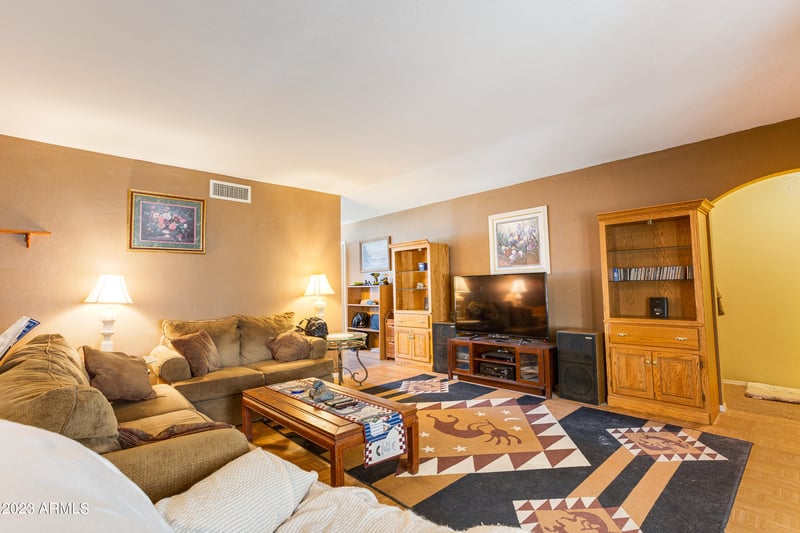33525 W Rainbow Trl, Arlington, AZ 85322