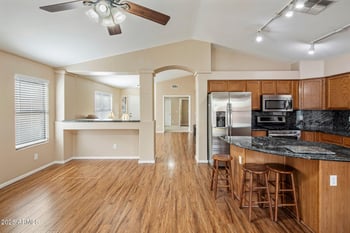 3353 Blackhawk Dr, Phoenix, AZ 85050