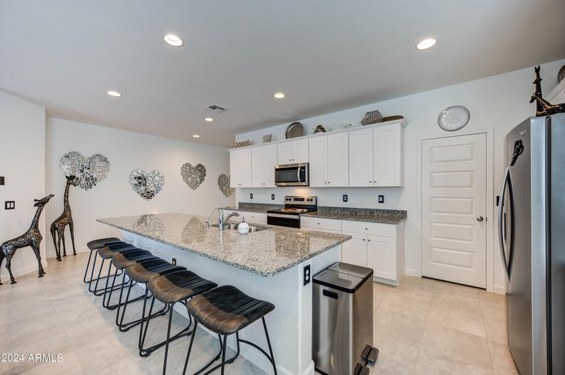 3353 Shanley Ave, Apache Junction, AZ 85120