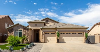 3354 Thornton Ave, Gilbert, AZ 85297