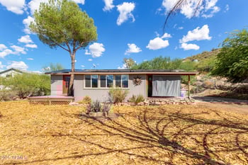 33541 Mountain View Rd, Black Canyon City, AZ 85324