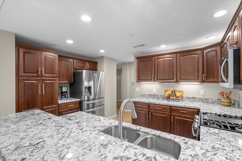 33550 N Dove Lakes Dr #2043, Cave Creek, AZ 85331