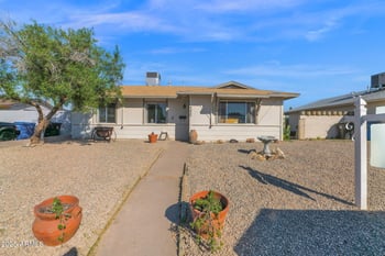 3356 Mauna Loa Ln, Phoenix, AZ 85053