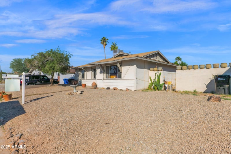 3356 Mauna Loa Ln, Phoenix, AZ 85053