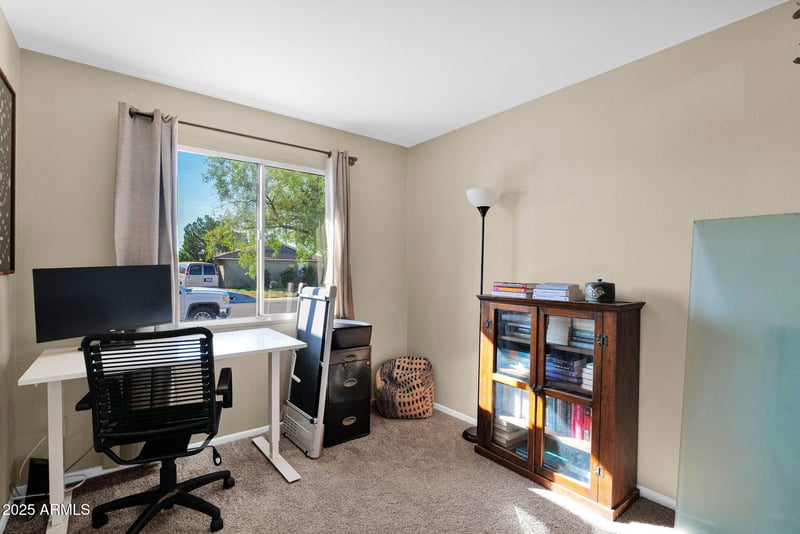 3356 Mauna Loa Ln, Phoenix, AZ 85053