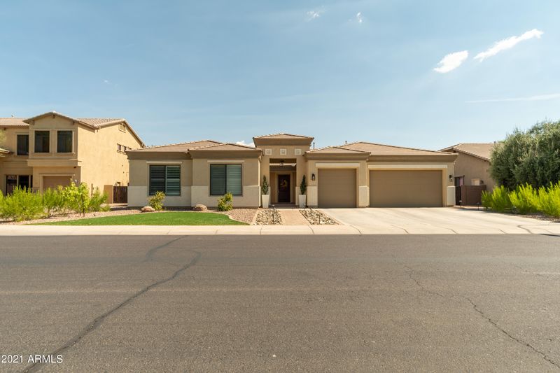 3357 E Bartlett Pl, Chandler, AZ 85249