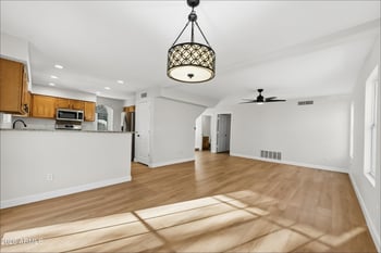 3357 E Windsong Dr, Phoenix, AZ 85048
