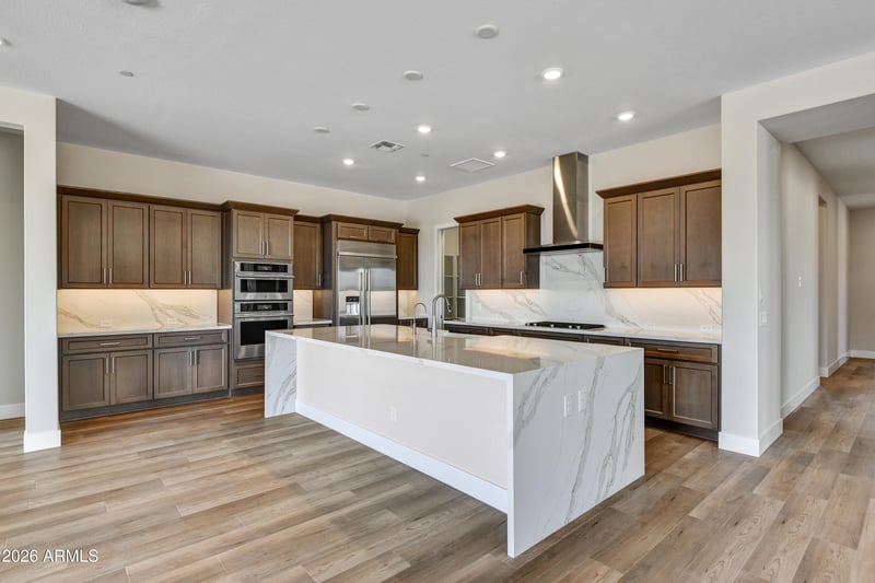 33598 N Chevelon Dr, Peoria, AZ 85383
