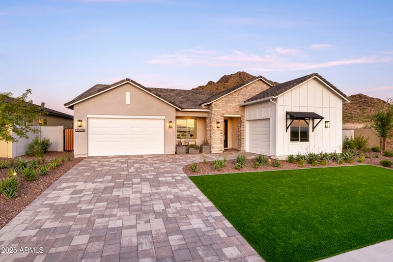 33608 Maverick Mountain Trl, San Tan Valley, AZ 85144