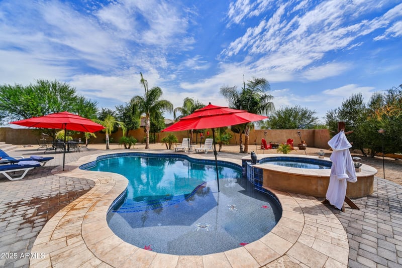 33609 14th St, Phoenix, AZ 85085