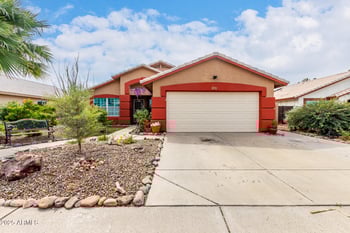 3363 Lone Cactus Dr, Phoenix, AZ 85027