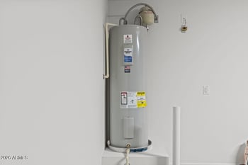 33658 Hosta Dr, San Tan Valley, AZ 85140