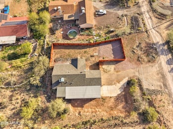 33665 Incline Dr, Black Canyon City, AZ 85324