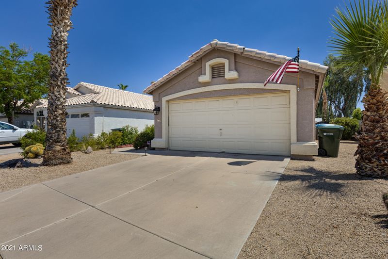 3367 E Kelton Ln, Phoenix, AZ 85032