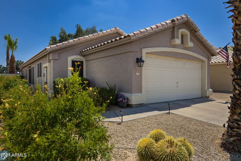 3367 E Kelton Ln, Phoenix, AZ 85032