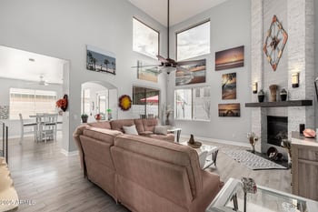 337 Clairidge Dr, San Tan Valley, AZ 85143