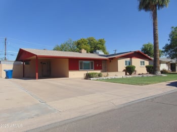 337 Comanche Dr, Chandler, AZ 85224